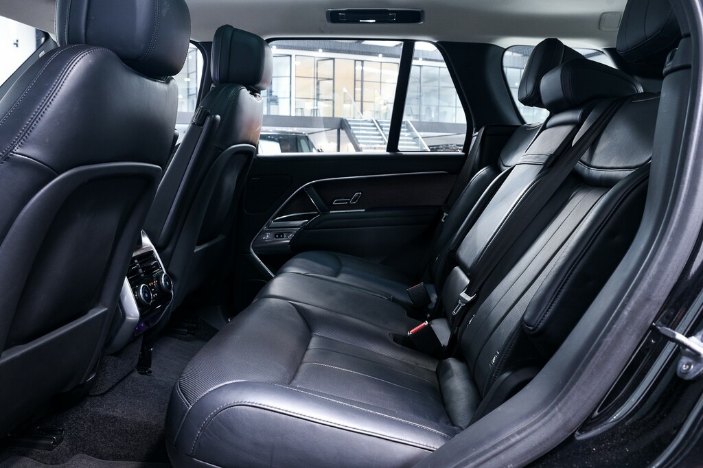 Land Rover Range Rover 4.4 P615 V8 Sv Grey #15