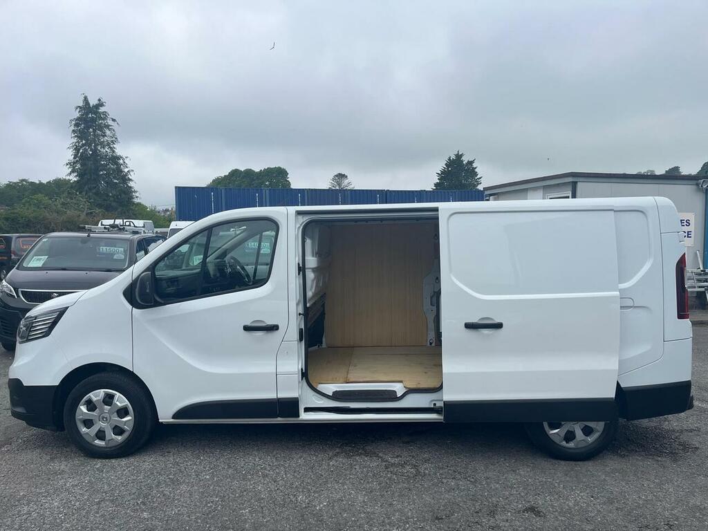 Renault Trafic Dci Blue Ll30 Business HN23KBY White #6