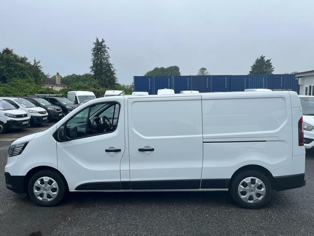 Renault Trafic Dci Blue Ll30 Advance FD23TGK White #6