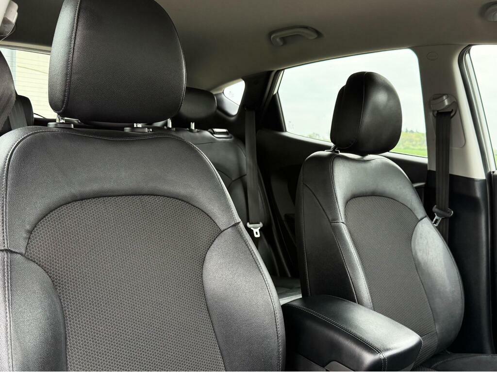 Hyundai Ix35 Crdi Se Nav Black #28