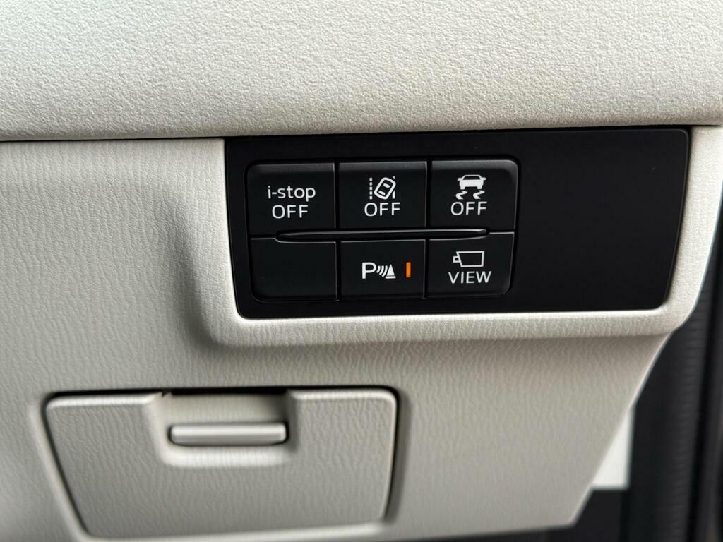 Mazda 6 2.0 Sport Nav Red #71