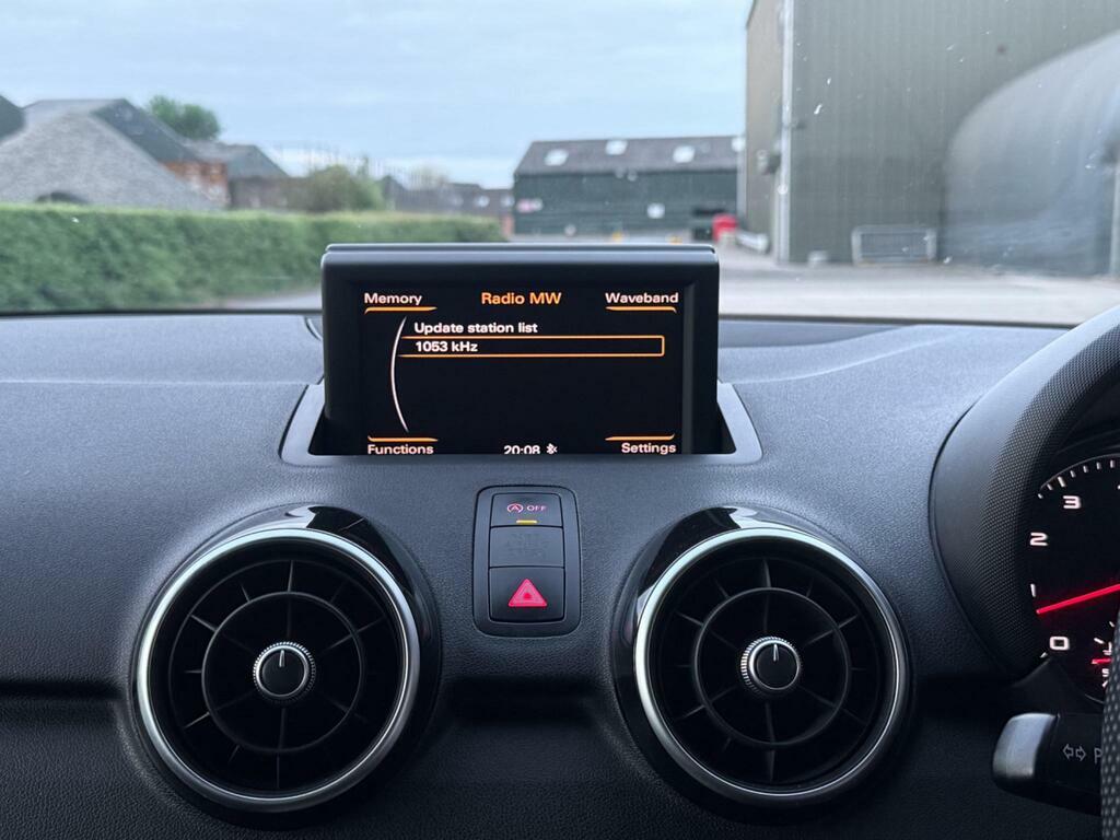 Audi A1 Se White #41