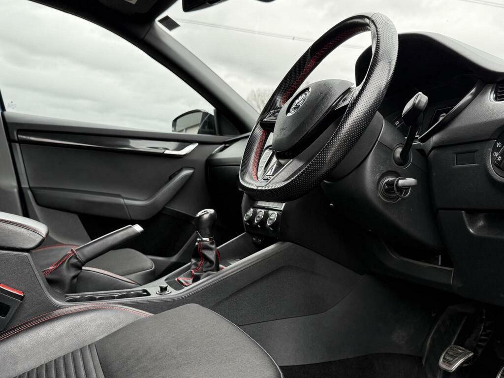 Skoda Octavia Vrs Tdi Black #38