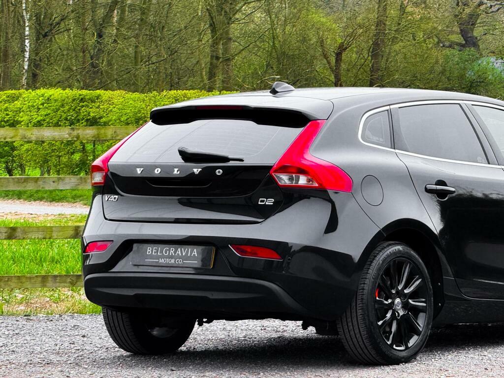Volvo V40 Hatchback Black #26