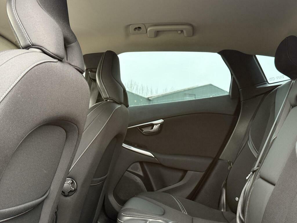 Volvo V40 Hatchback Black #56