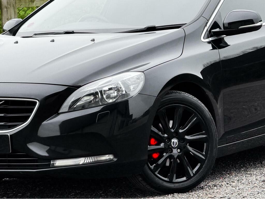 Volvo V40 Hatchback Black #17