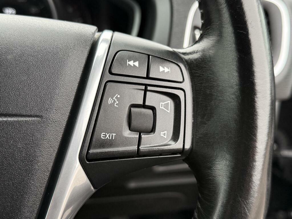 Volvo V40 Hatchback Black #53