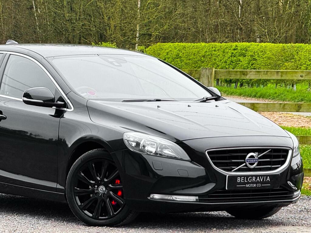Volvo V40 Hatchback Black #24