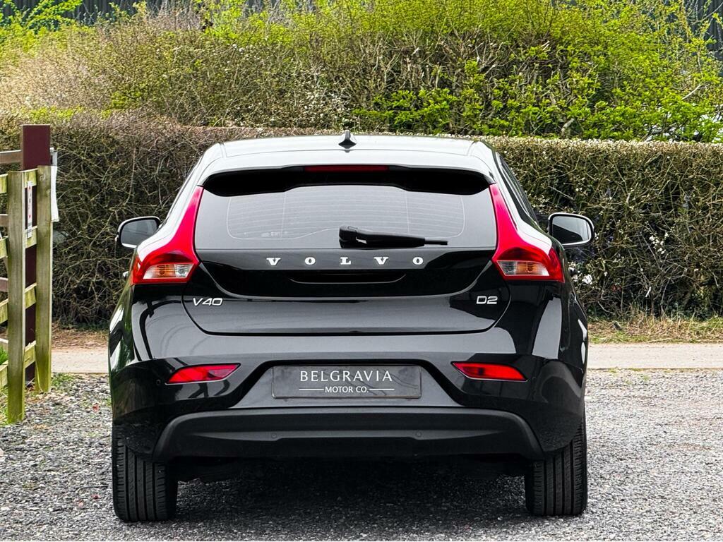 Volvo V40 Hatchback Black #8