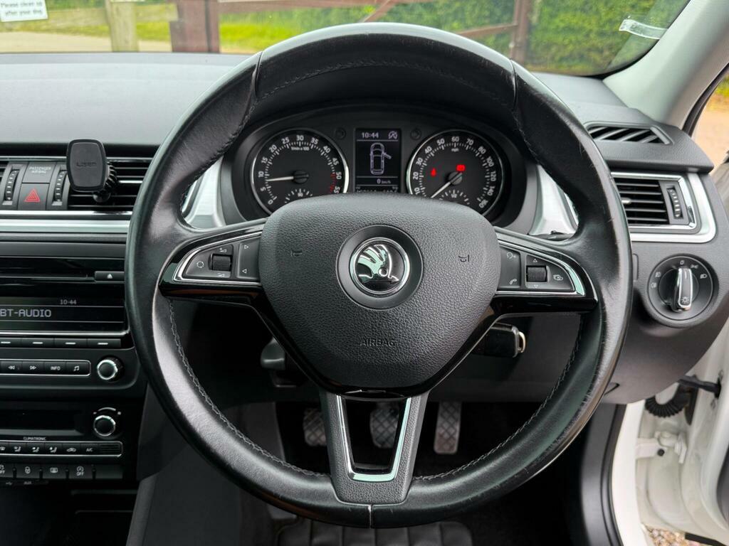 Skoda Rapid Spaceback 1.6 Spaceback Se Sport Greentech Tdi Cr 104 Bhp Green #36