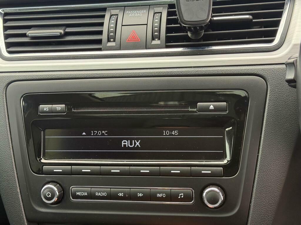 Skoda Rapid Spaceback 1.6 Spaceback Se Sport Greentech Tdi Cr 104 Bhp Green #42