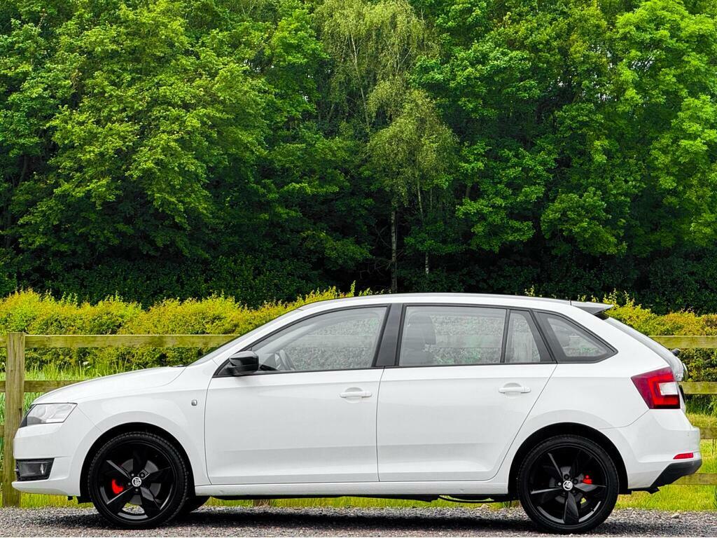 Skoda Rapid Spaceback 1.6 Tdi Elegance Euro 5 White #2