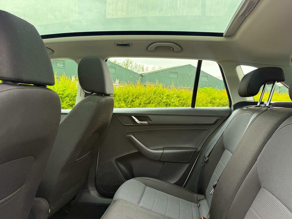 Skoda Rapid Spaceback 1.6 Spaceback Se Sport Greentech Tdi Cr 104 Bhp Green #52