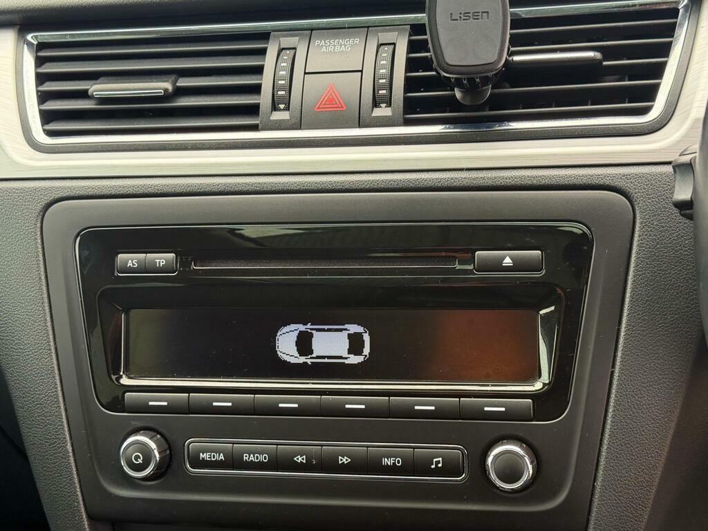 Skoda Rapid Spaceback 1.6 Spaceback Se Sport Greentech Tdi Cr 104 Bhp Green #44