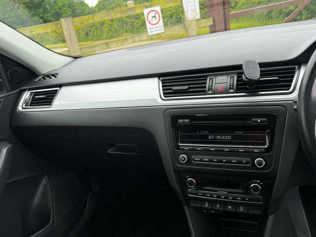 Skoda Rapid Spaceback 1.6 Spaceback Se Sport Greentech Tdi Cr 104 Bhp Green #34