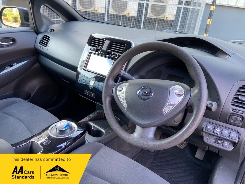 Nissan Leaf 24Kw Acenta With 3.3Kw Charger White #17