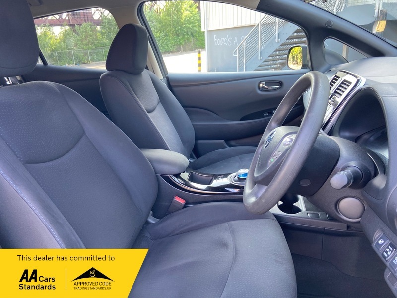Nissan Leaf 24Kw Acenta With 3.3Kw Charger White #16