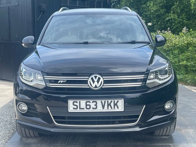 Volkswagen Tiguan 2.0 Tdi Bluemotion Tech R-line Suv Manu SL63VKK Black #2