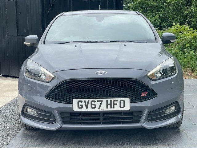 Ford Focus 2.0T Ecoboost St-3 Hatchback Eur GV67HFO Grey #2