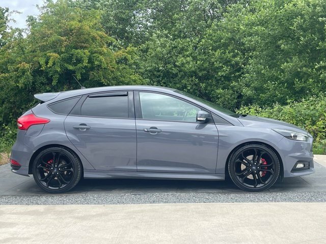 Ford Focus 2.0T Ecoboost St-3 Hatchback Eur GV67HFO Grey #3