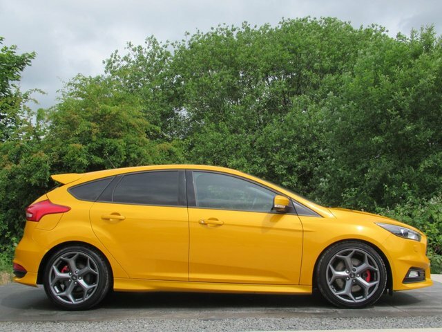 Ford Focus 2.0 Tdci St-3 Hatchback Euro 6 FT17EZF Yellow #5