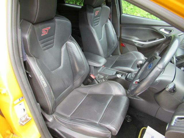 Ford Focus 2.0 Tdci St-3 Hatchback Euro 6 FT17EZF Yellow #6