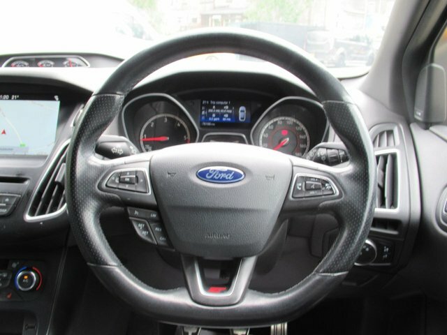 Ford Focus 2.0 Tdci St-3 Hatchback Euro 6 FT17EZF Yellow #2