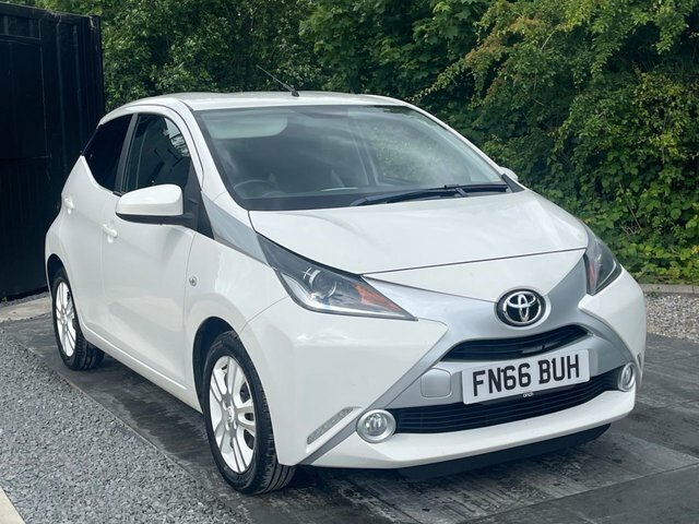 Toyota Aygo 1.0 Vvt-i X-pure Hatchback Euro FN66BUH White #6