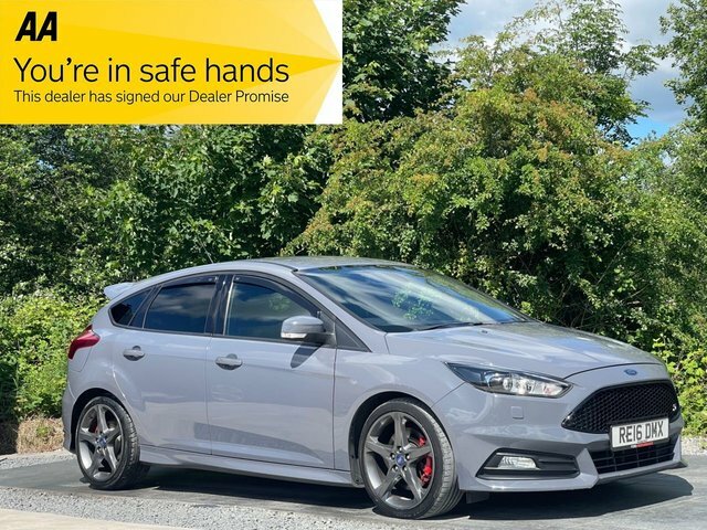 Ford Focus 2.0T Ecoboost St-3 Hatchback Eur Grey