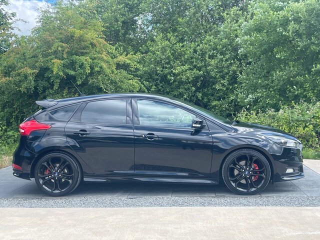 Ford Focus 2.0T Ecoboost St-3 Hatchback Eur CF65ETD Black #3
