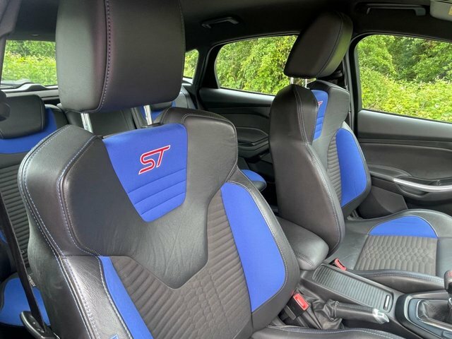Ford Focus 2.0T Ecoboost St-2 Hatchback Eur Blue #4