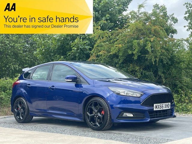 Ford Focus 2.0T Ecoboost St-2 Hatchback Eur Blue