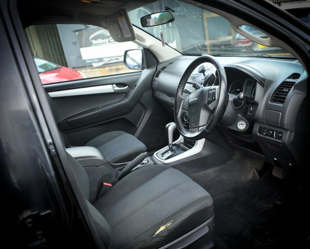 Isuzu D-Max 2.5Td Yukon Double Cab White #18