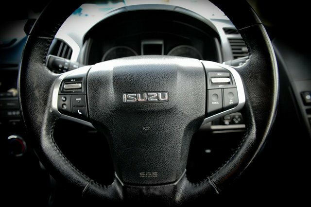 Isuzu D-Max 2.5Td Yukon Double Cab White #21