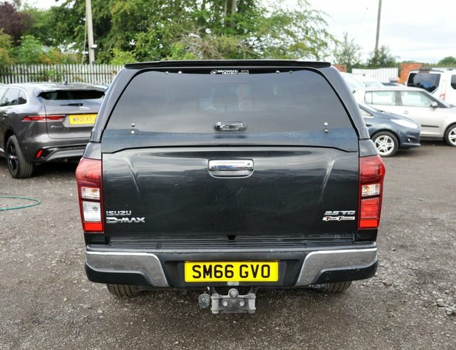 Isuzu D-Max 2.5Td Yukon Double Cab White #6
