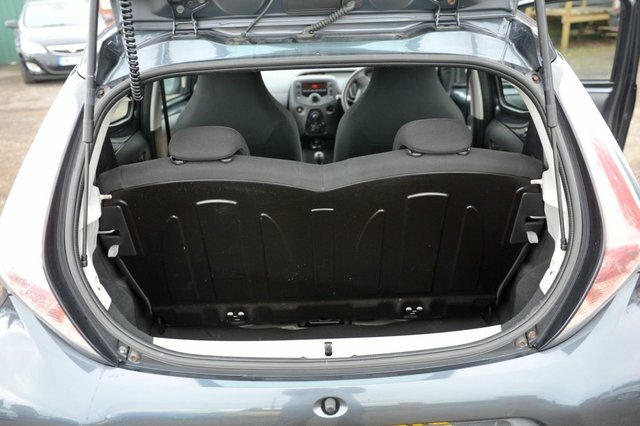 Toyota Aygo 1L Mode Black #9