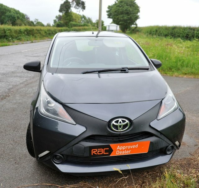 Toyota Aygo 1L Mode Black #8