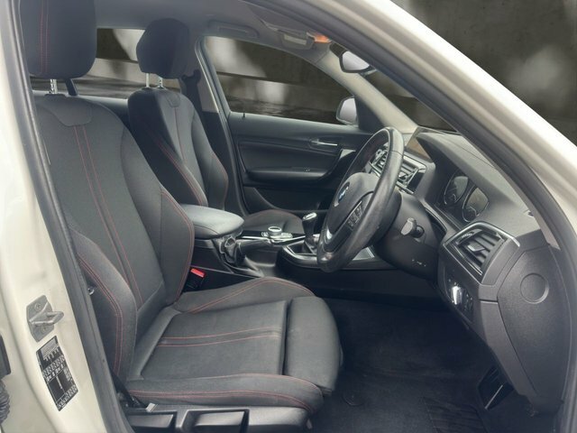 BMW 1 Series 2.0 118D Sport Hatchback Euro 6 White #2