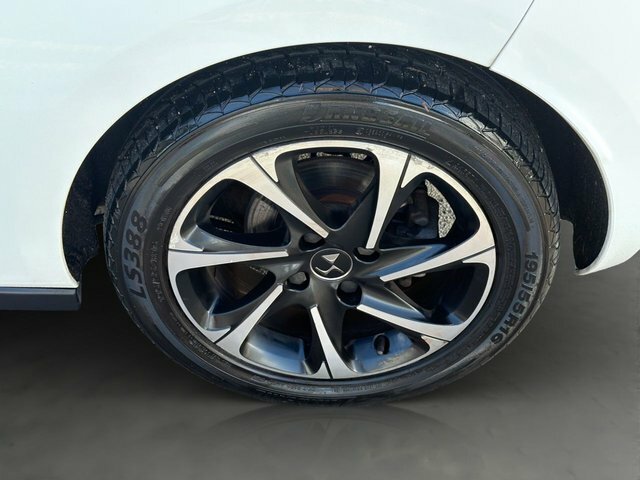 DS DS 3 Cabrio Puretech Performance Line Ss Grey #26