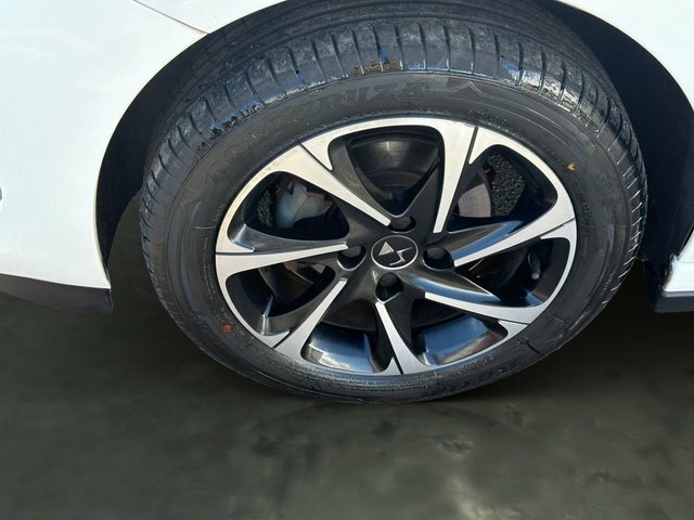 DS DS 3 Cabrio Puretech Performance Line Ss Grey #27