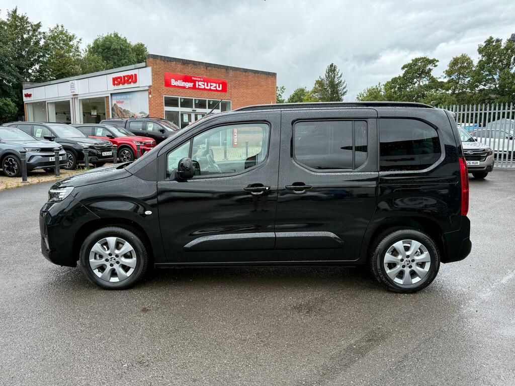 Vauxhall Combo-e Life Mpv Green #11