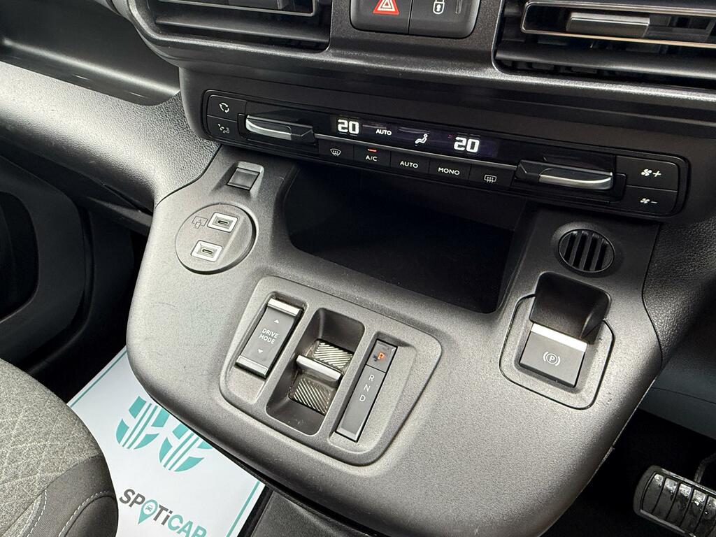 Vauxhall Combo-e Life Mpv Green #25