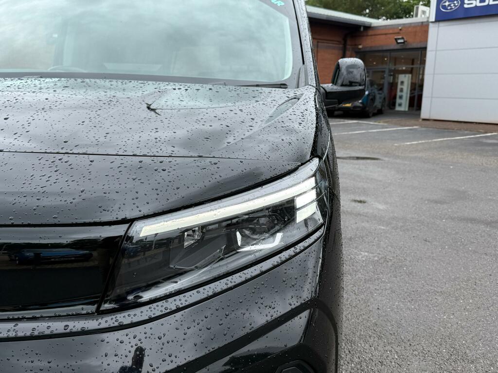 Vauxhall Combo-e Life Mpv Green #20