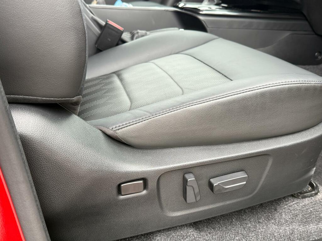 Isuzu D-Max Pickup Silver #16