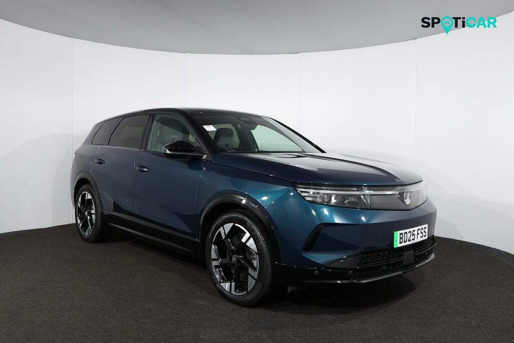 Vauxhall Grandland 73Kwh Ultimate Suv 213 Ps Blue