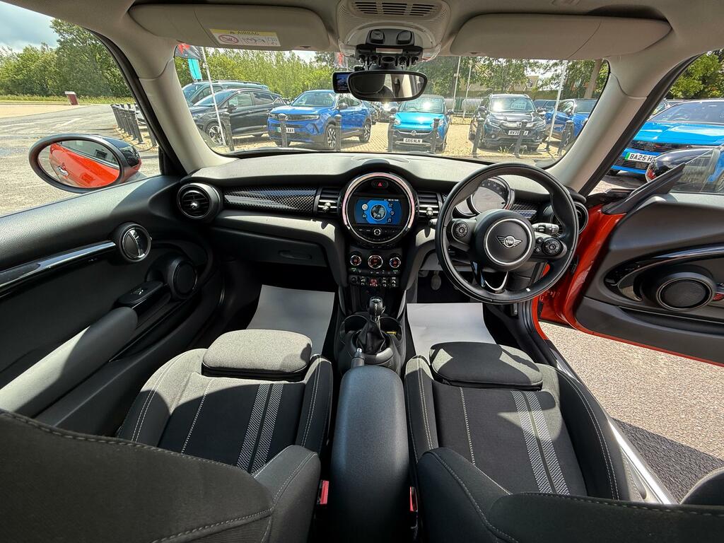 Mini Hatch 2.0 Cooper S Classic Hatchback E Orange #2