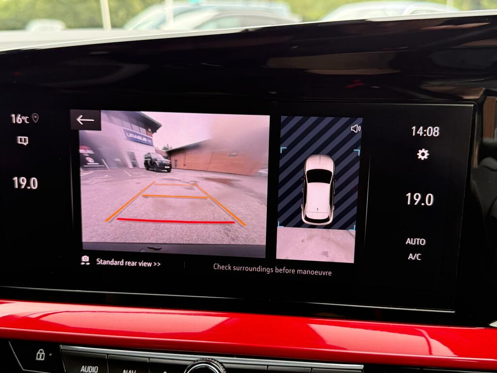 Vauxhall Mokka-e Mokka Ultimate Ev White #28