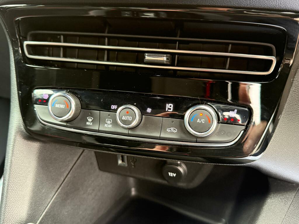 Vauxhall Mokka-e Mokka Ultimate Ev White #23