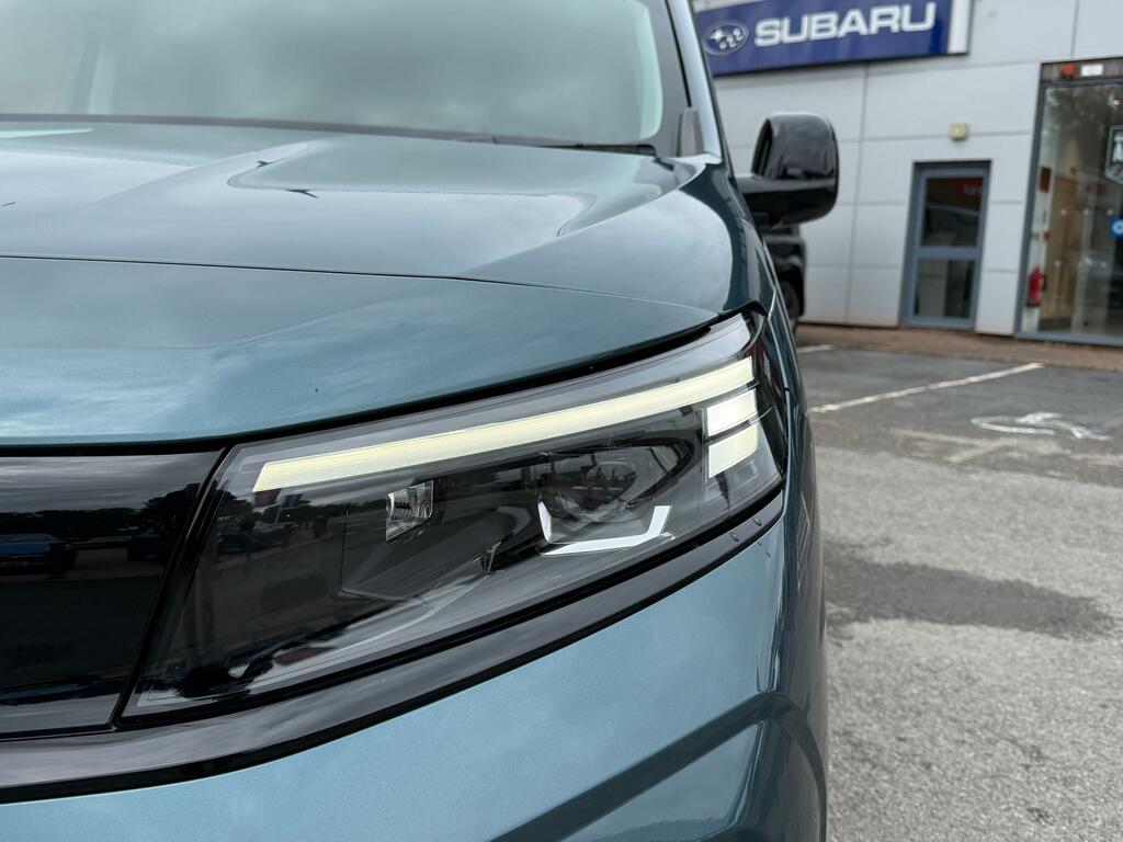 Vauxhall Combo-e Life Design XL Blue #20
