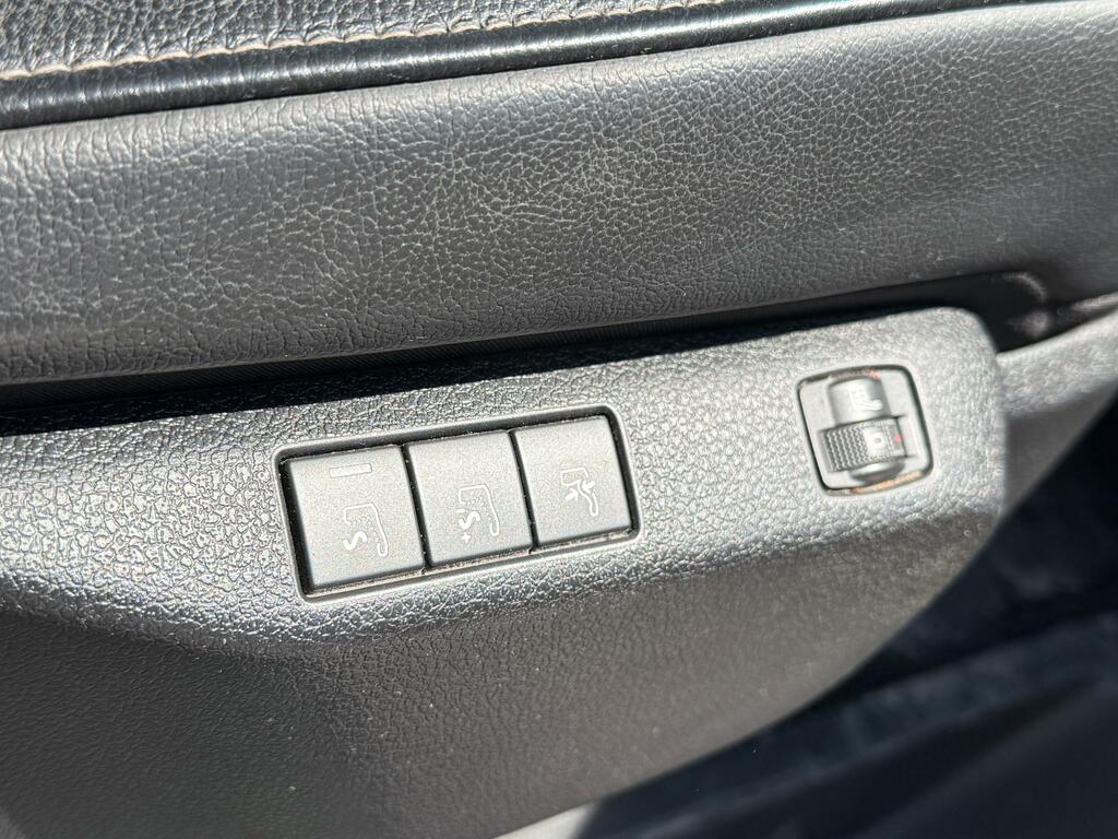 Peugeot e-Traveller 75Kwh Active Standard Mpv Mwb 8 Seat, 11 Grey #16